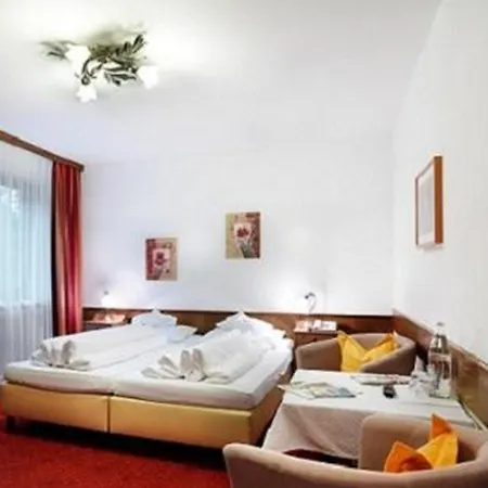 Habhof - Garni 3*