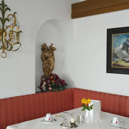 Habhof - Garni Hotel 3*